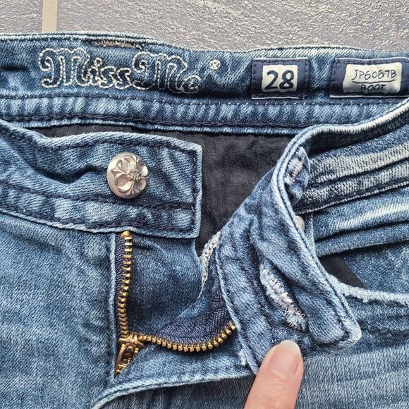 Miss Me Signature Rise Boot Cut Sequin & Embroidered Pockets Blue Denim Jeans 28 - Picture 13 of 16